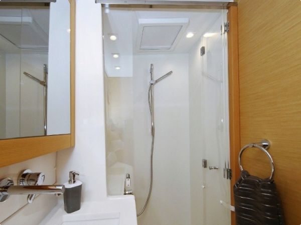 Lagoon 450 F | Ninin