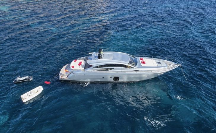 Pershing 72 | Legendary