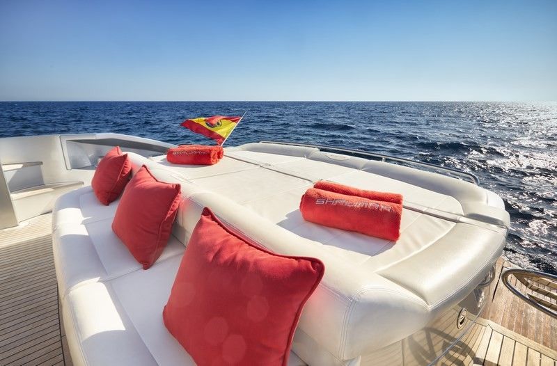 Pershing 72 | Legendary