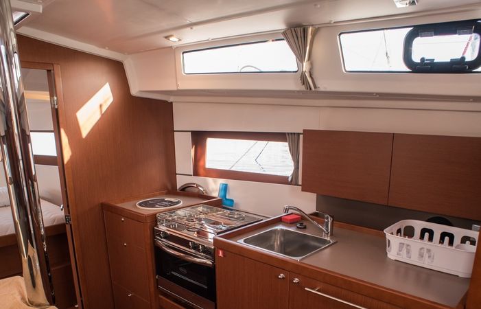 Beneteau Oceanis 38.1 | Marisa