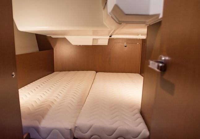 Beneteau Oceanis 38.1 | Marisa