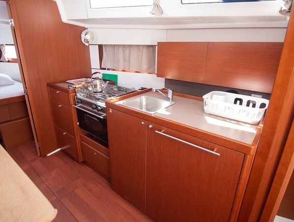 Beneteau Oceanis 38.1 | Marisa