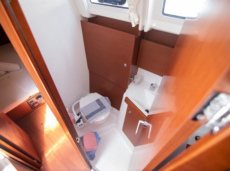 Beneteau Oceanis 38.1 | Marisa