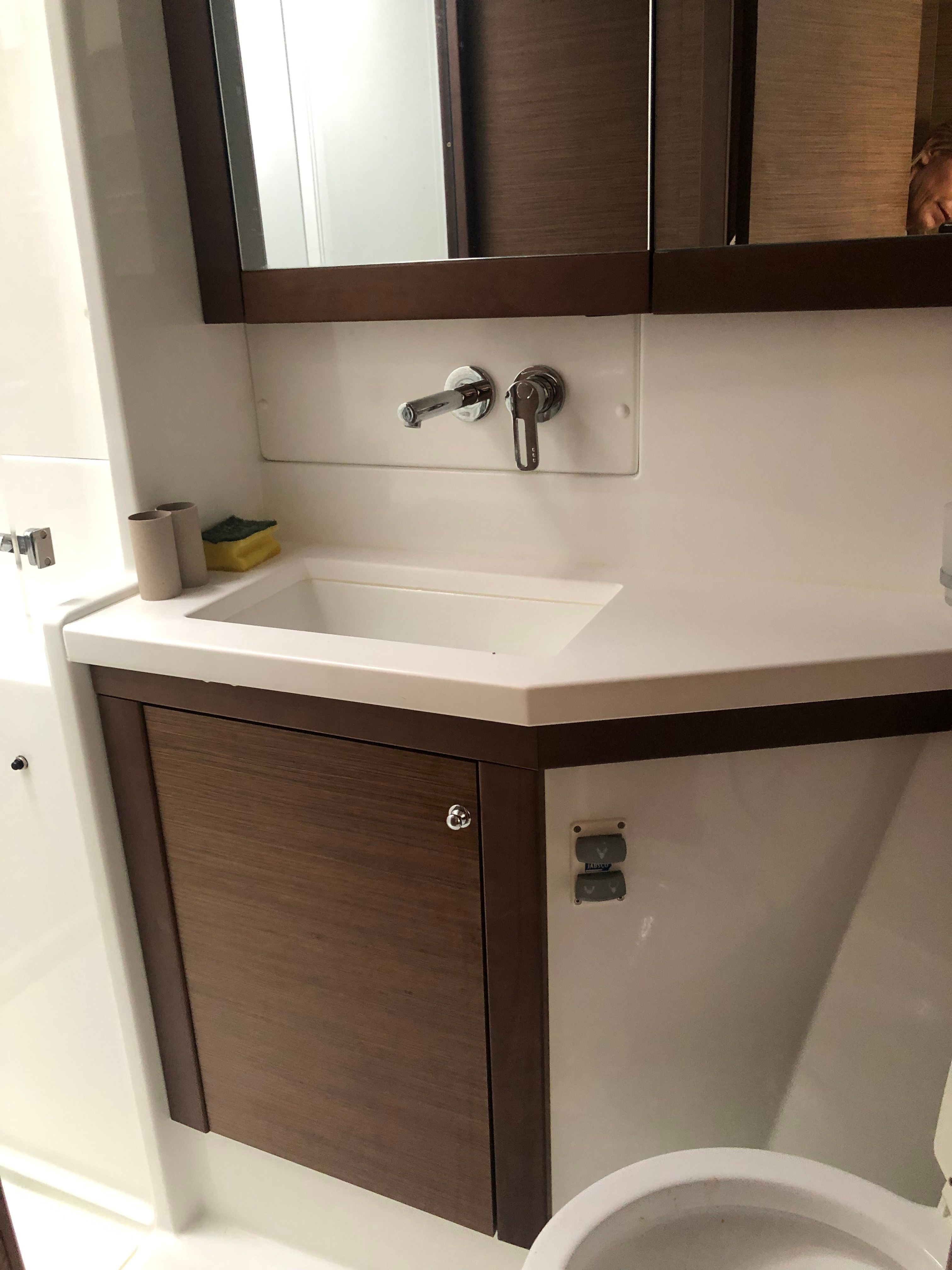 Lagoon 450 F | Miriam
