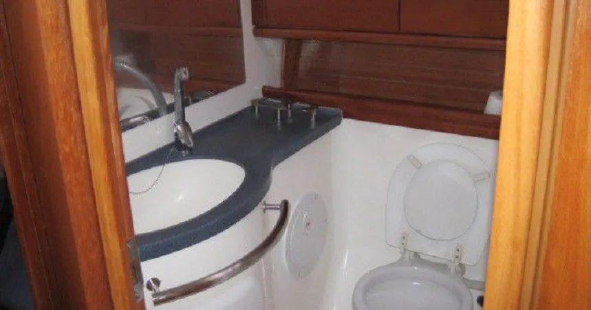 Bavaria Cruiser 33 | Konstantinos10