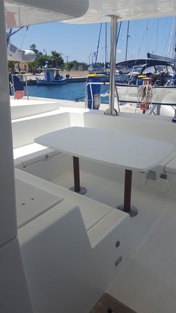 Lagoon 440 | Strawberry