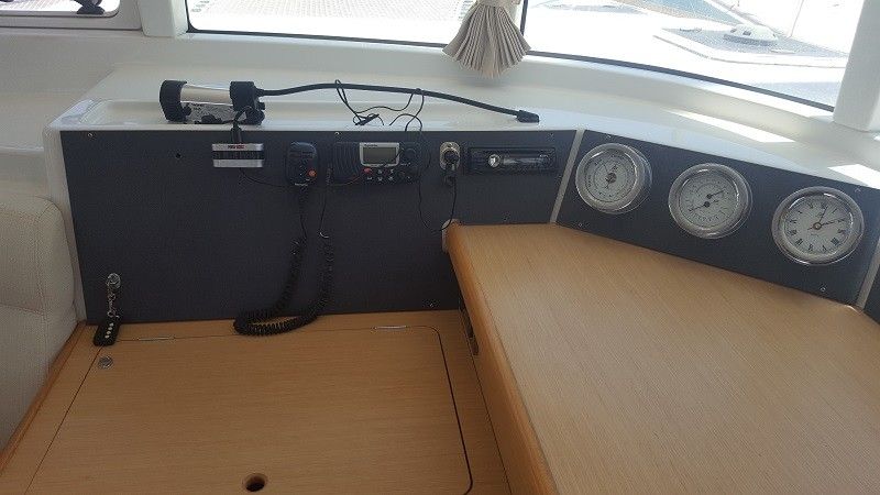 Lagoon 440 | Strawberry