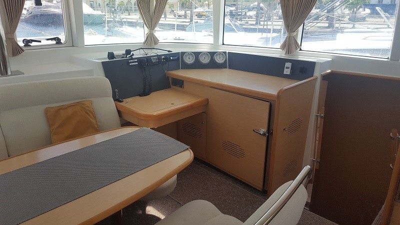 Lagoon 440 | Strawberry