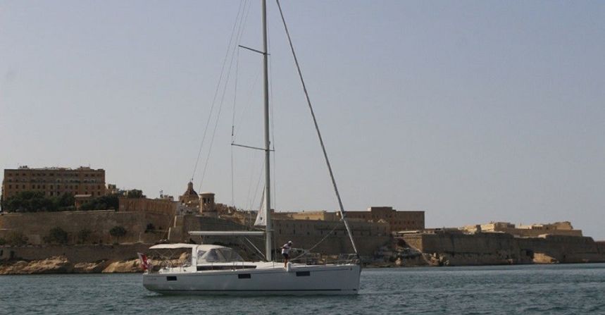 Beneteau Oceanis 48 | Wayward Prince