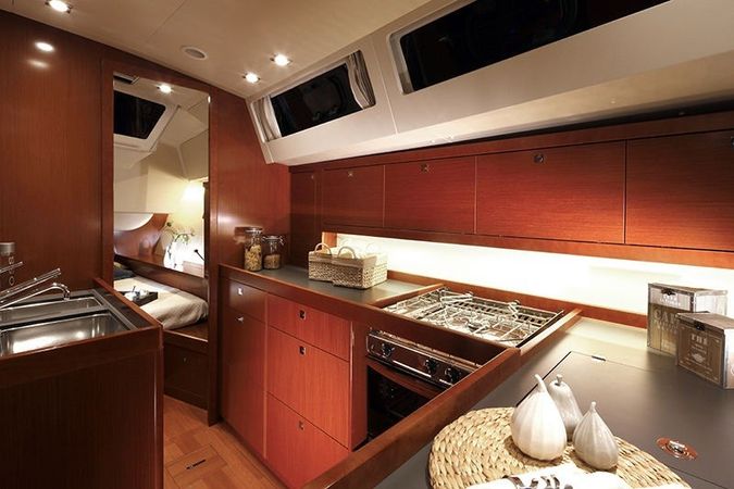 Beneteau Oceanis 48 | Wayward Prince