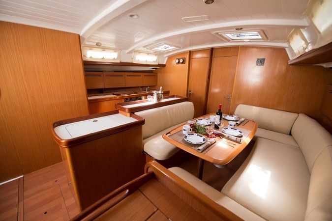 Beneteau Cyclades 50 | Christina