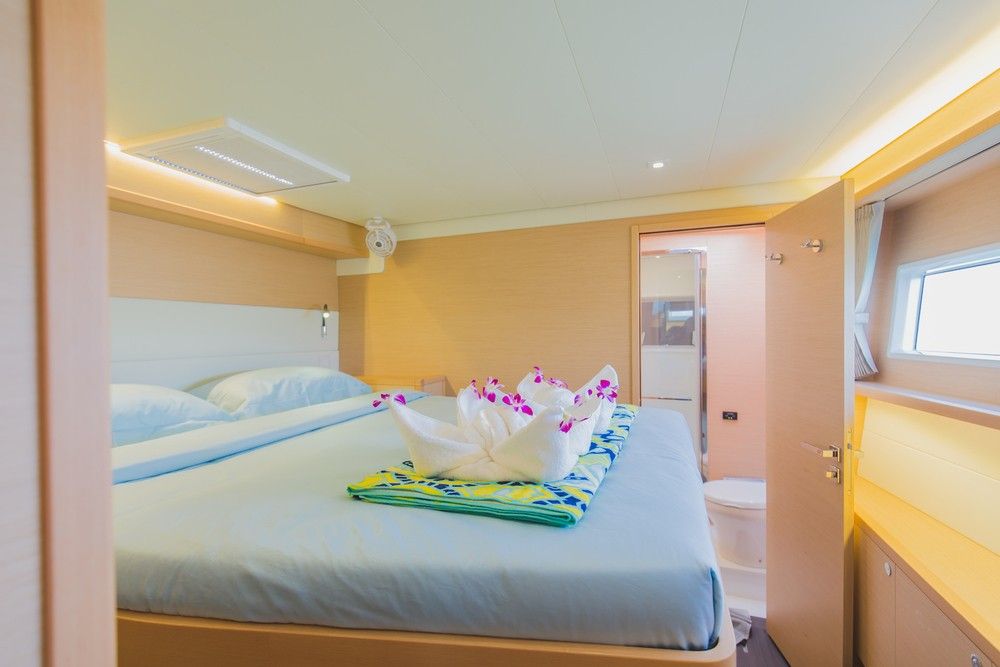 Lagoon 52 F | Blue Moon