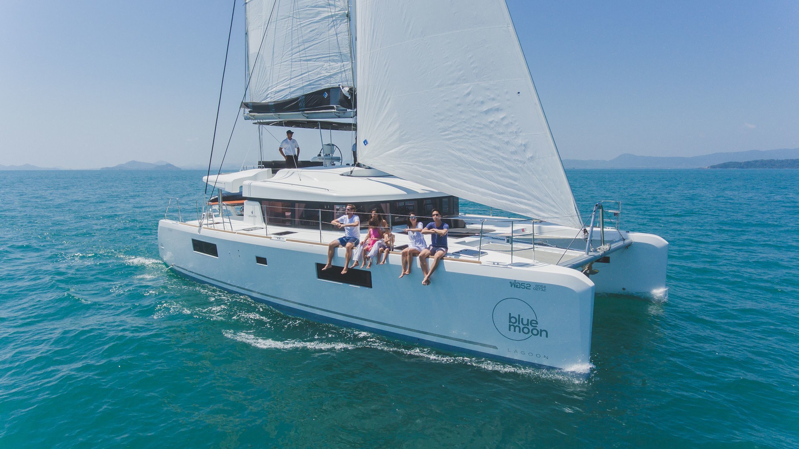 Lagoon 52 F | Blue Moon