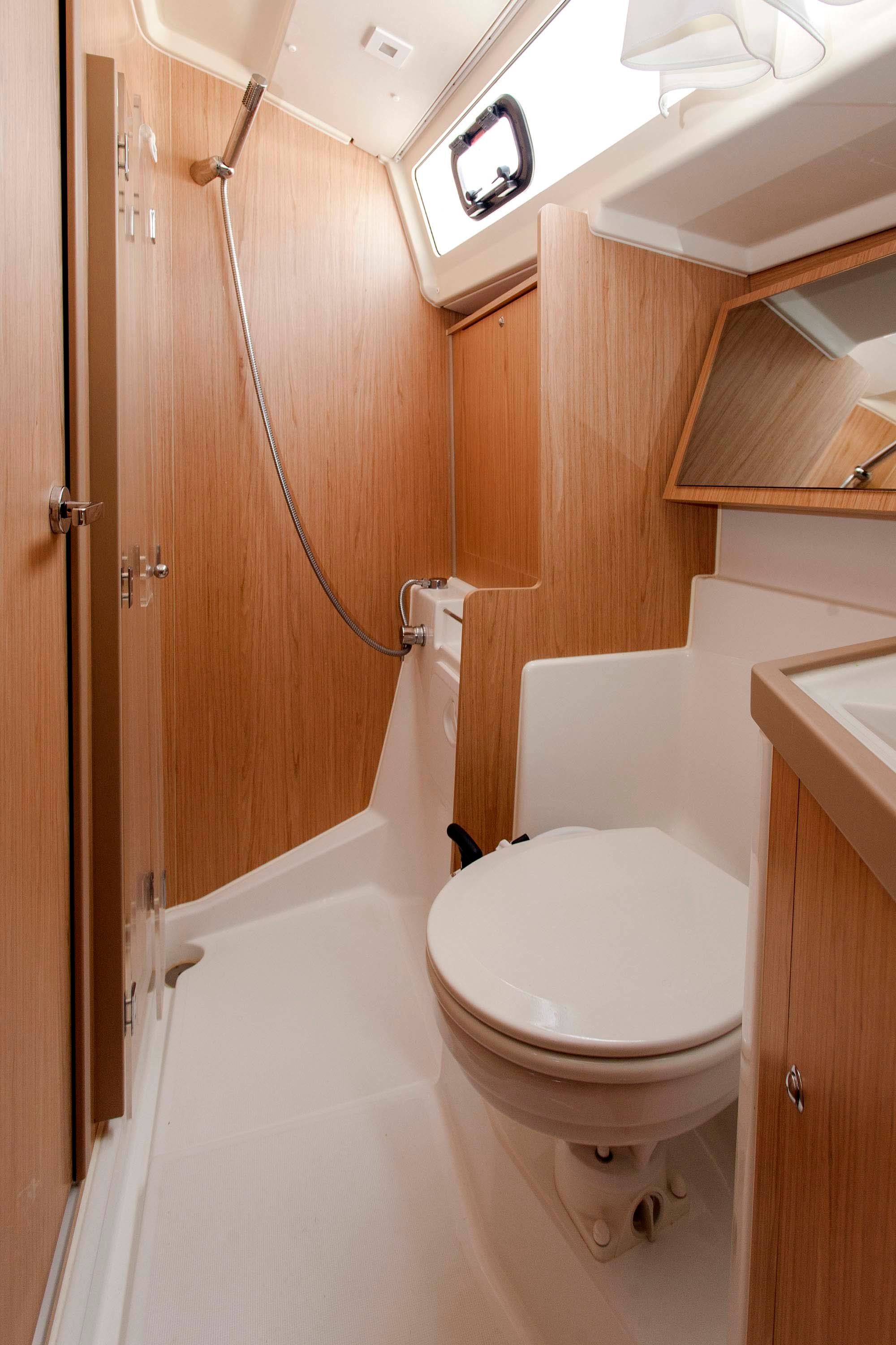 Beneteau Oceanis 41.1 | Foreigner