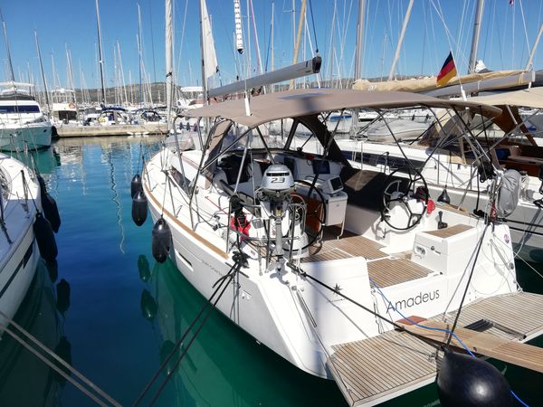 Jeanneau Sun Odyssey 389 | Amadeus