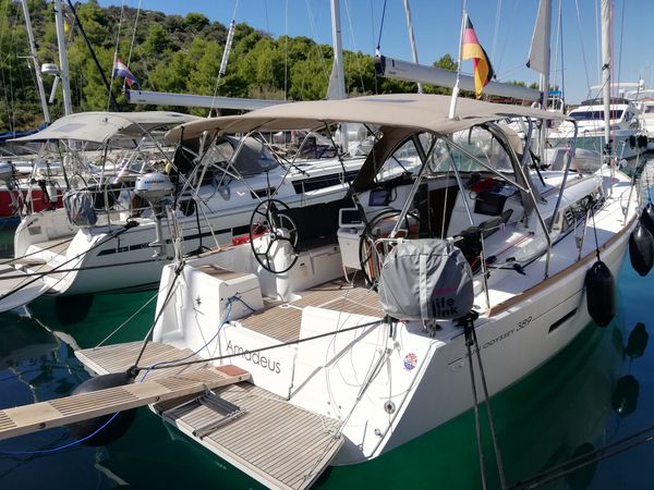 Jeanneau Sun Odyssey 389 | Amadeus