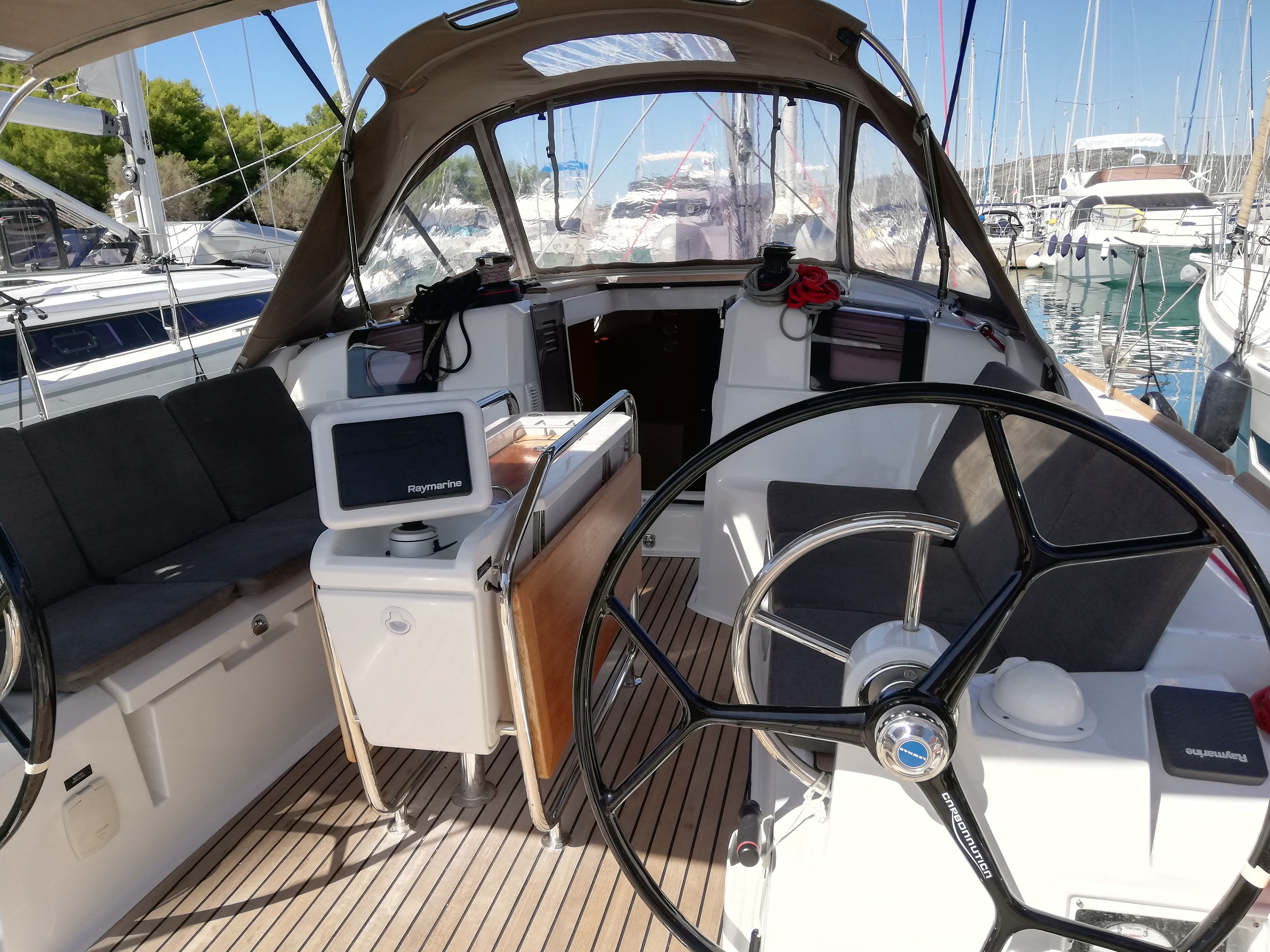 Jeanneau Sun Odyssey 389 | Amadeus