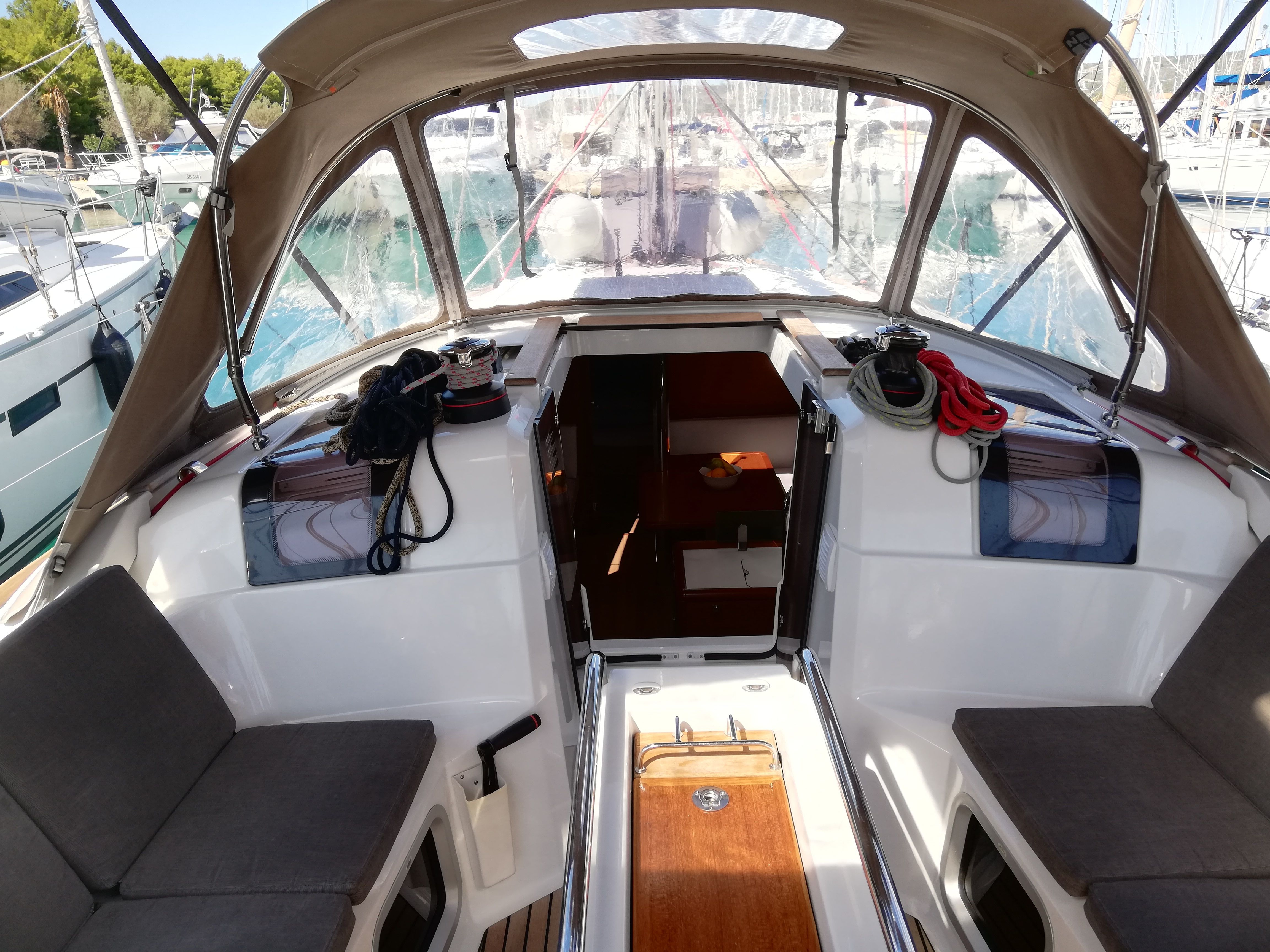 Jeanneau Sun Odyssey 389 | Amadeus