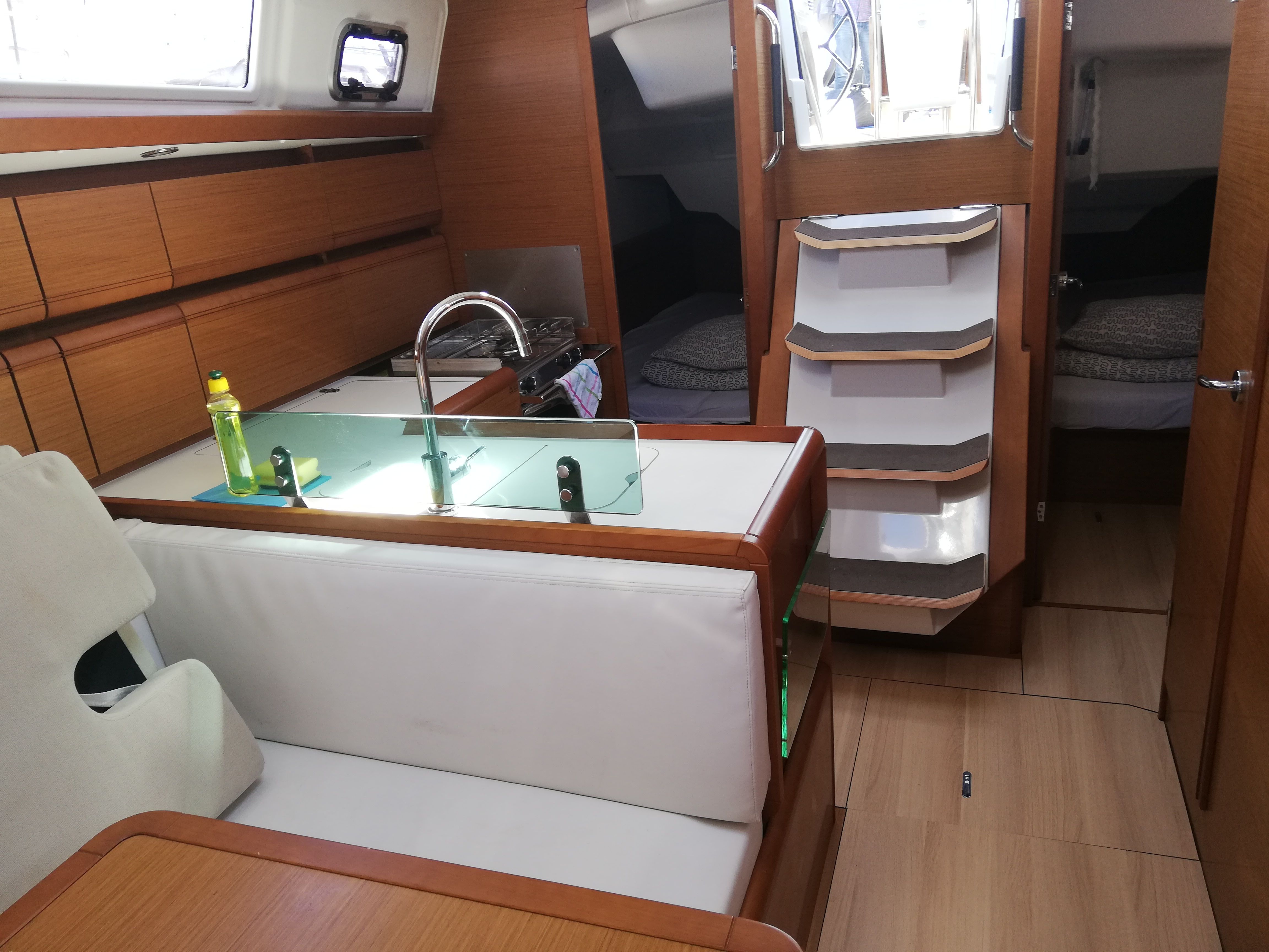 Jeanneau Sun Odyssey 389 | Amadeus