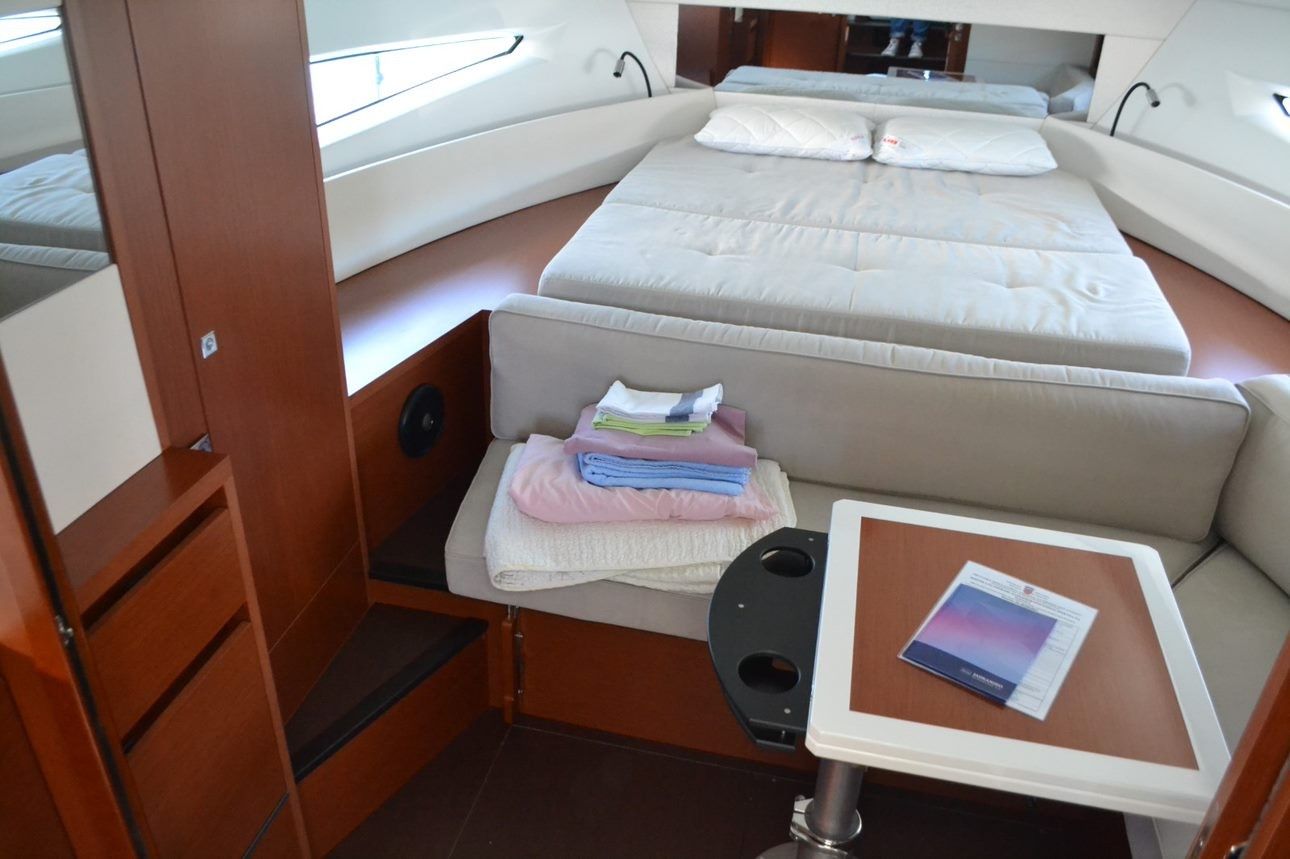 Jeanneau Leader 36 | Leader 1