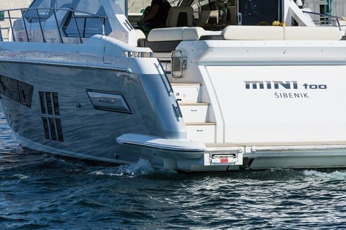 Azimut 55 | Mini Too