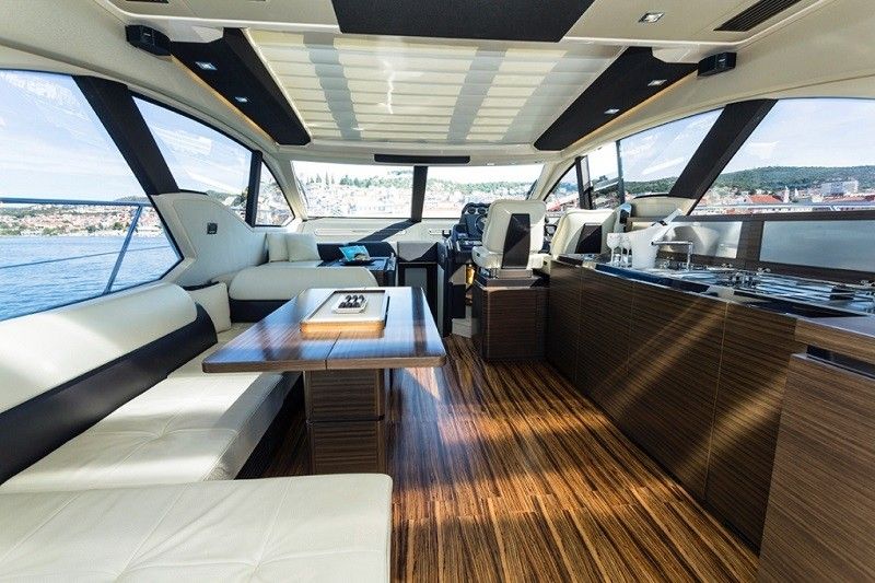 Azimut 55 | Mini Too