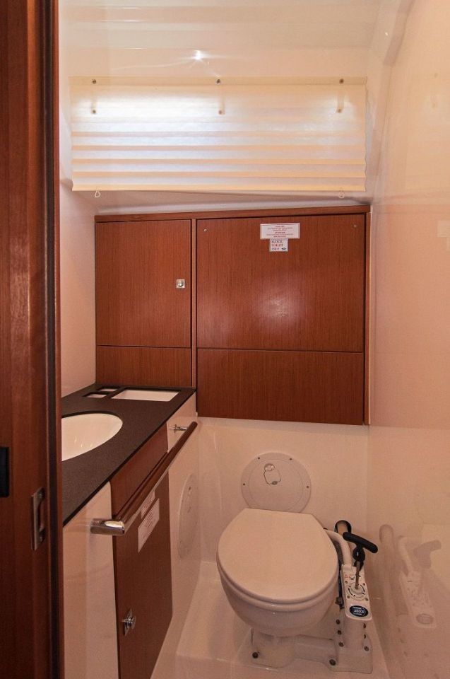 Bavaria Cruiser 46 | Adria Mimi