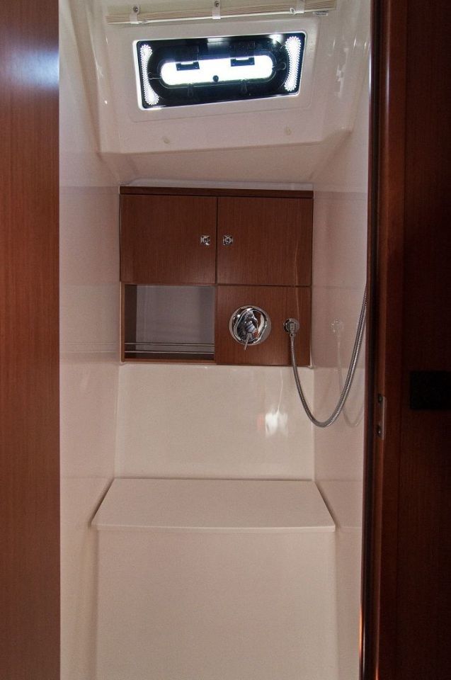 Bavaria Cruiser 46 | Adria Mimi