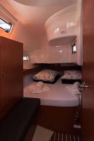 Bavaria Cruiser 34 | Adria Tina