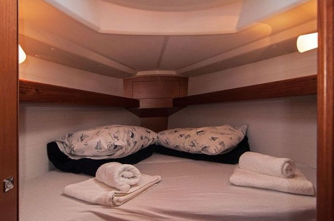 Bavaria Cruiser 34 | Adria Tina