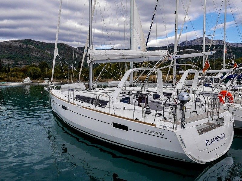 Beneteau Oceanis 45 | Flamenco