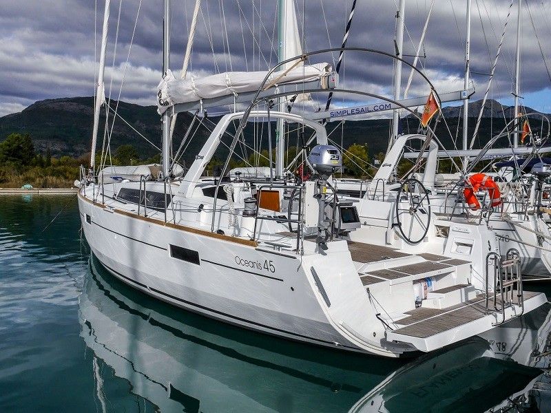 Beneteau Oceanis 45 | Flamenco