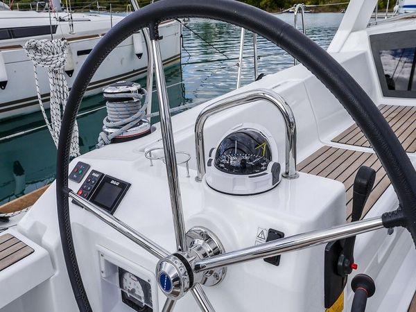 Beneteau Oceanis 45 | Flamenco