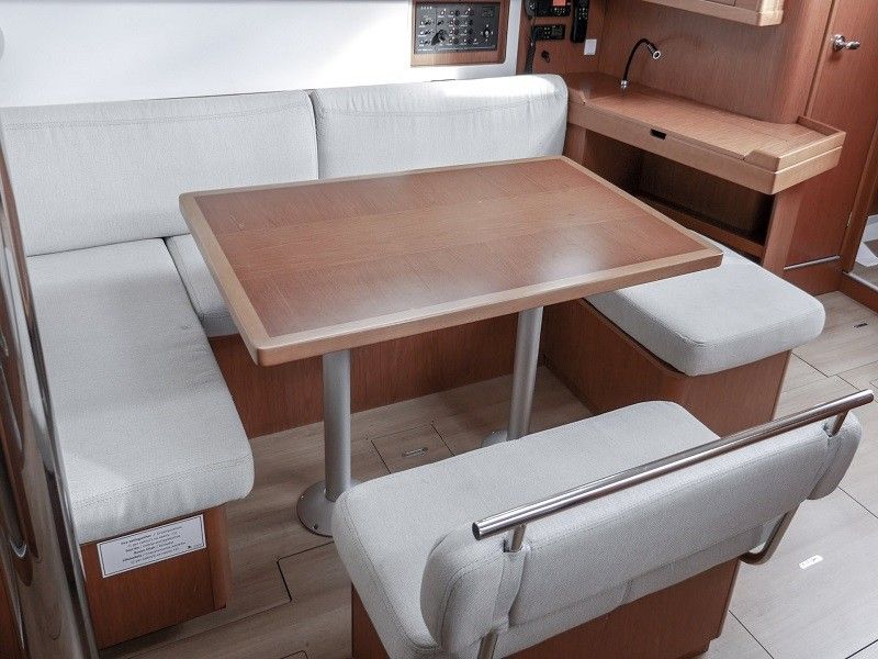Beneteau Oceanis 45 | Flamenco