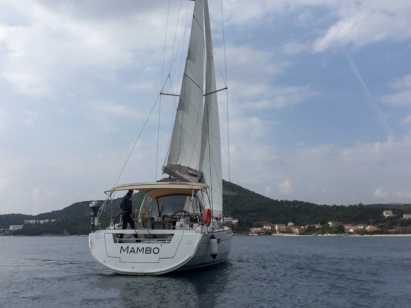 Beneteau Oceanis 45 | Mambo
