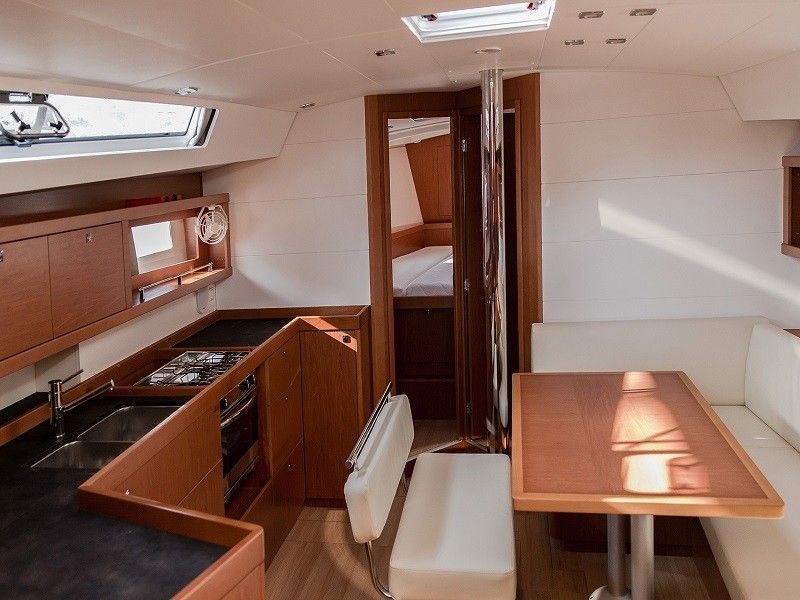 Beneteau Oceanis 45 | Mambo