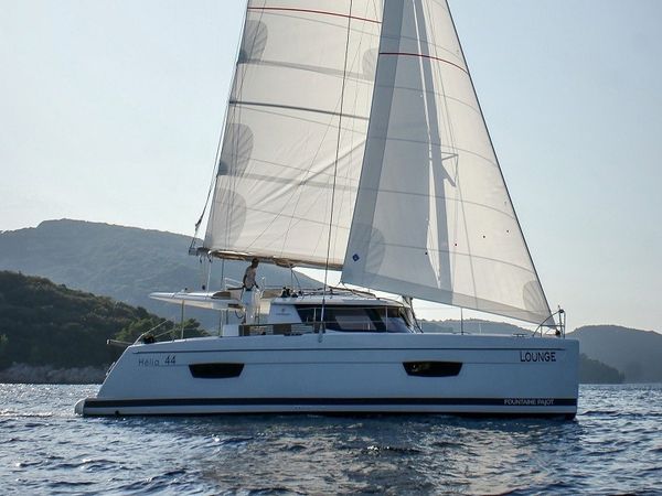 Fountaine Pajot Helia 44 | Lounge
