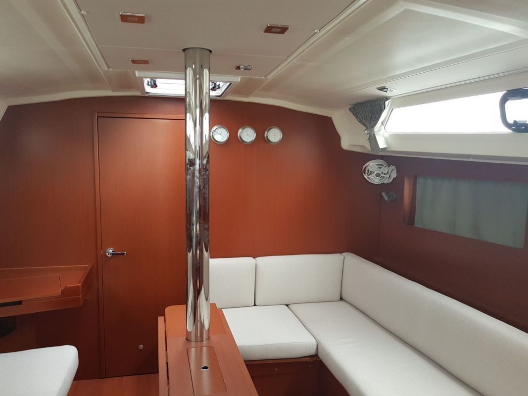 Beneteau Oceanis 41.1 | Gloria