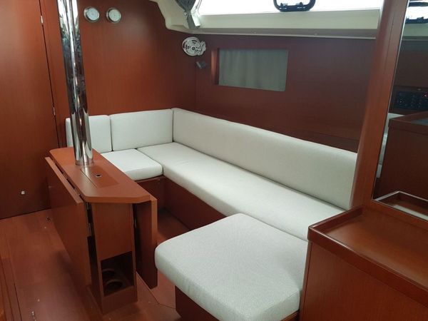Beneteau Oceanis 41.1 | Gloria