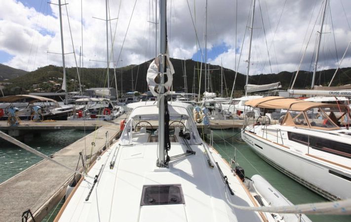Beneteau Oceanis 35 | Big Blue