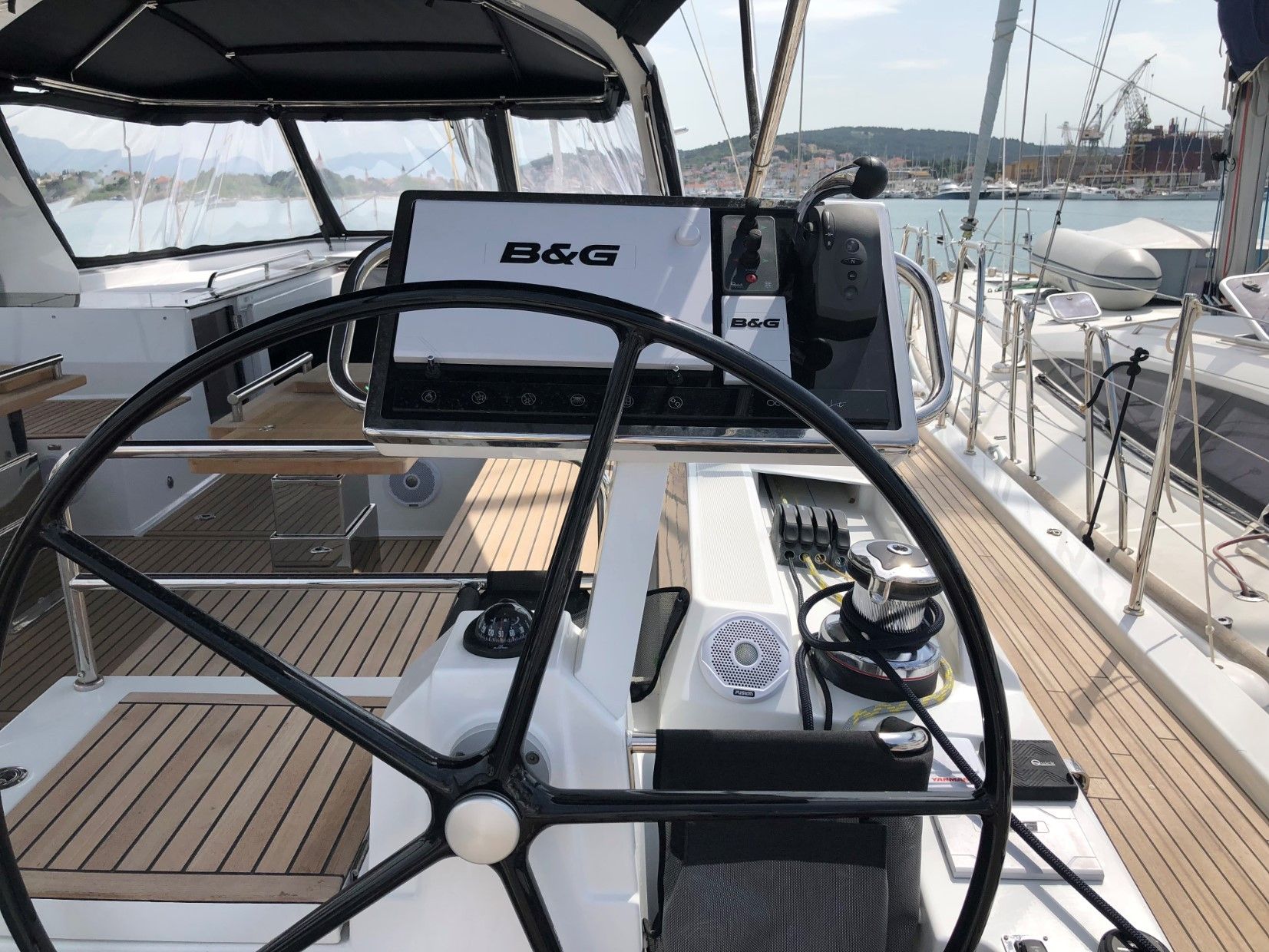 Beneteau Oceanis 62 | Thora Helen