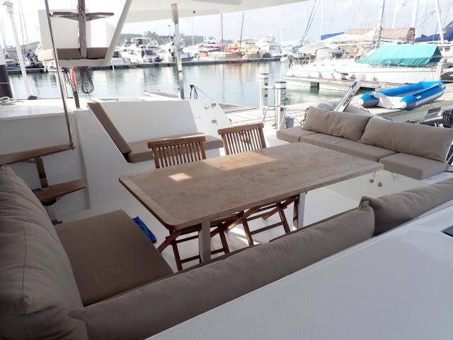Fountaine Pajot Lucia 40 | Kinara