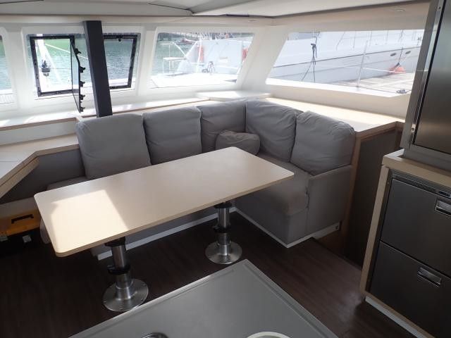 Fountaine Pajot Lucia 40 | Kinara