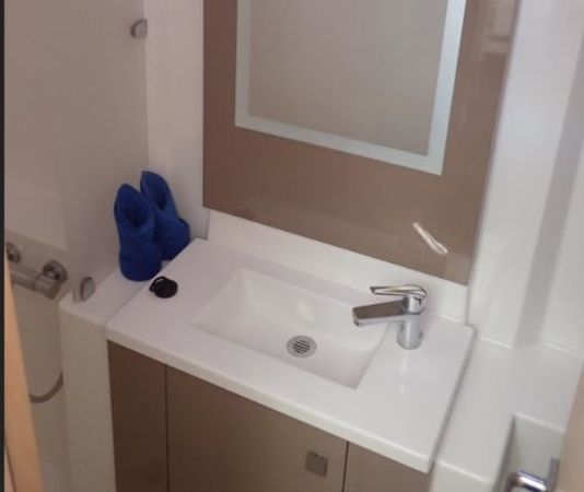 Fountaine Pajot Lucia 40 | Kinara