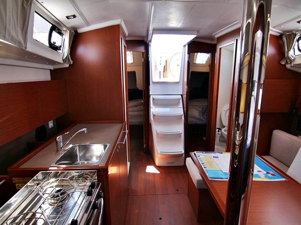 Beneteau Oceanis 38 | Elsa