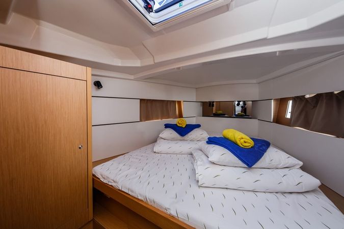 Beneteau Oceanis 38 | Pleasure