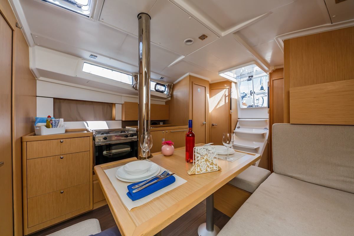 Beneteau Oceanis 38 | Obsession