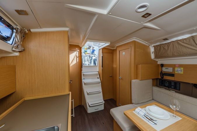 Beneteau Oceanis 38 | Obsession