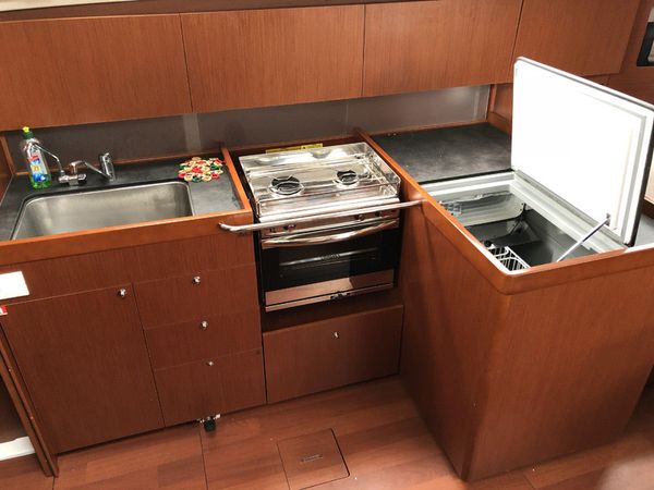 Beneteau Oceanis 41.1 | Buga