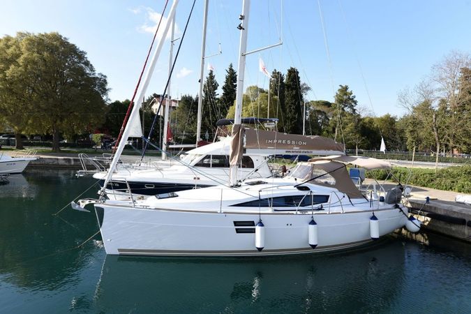 Elan 35 Impression | Aurora